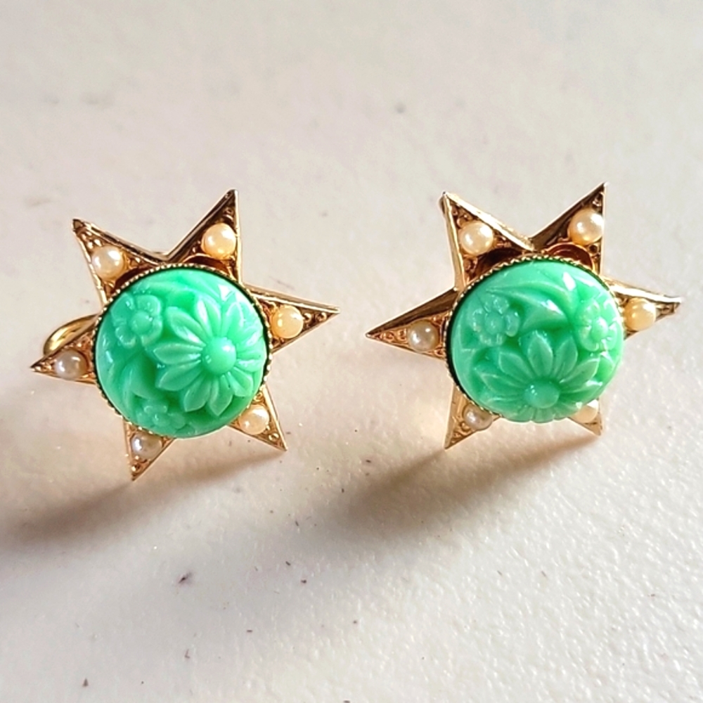Vintage Coro Sea Green Flower and Stars Screw Back Earrings